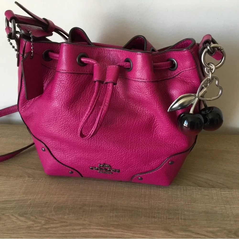 Coach Hot Pink Pebbled Leather Drawstring Shoulder Bucket Bag w/Matching Wallet - Picture 3 of 15